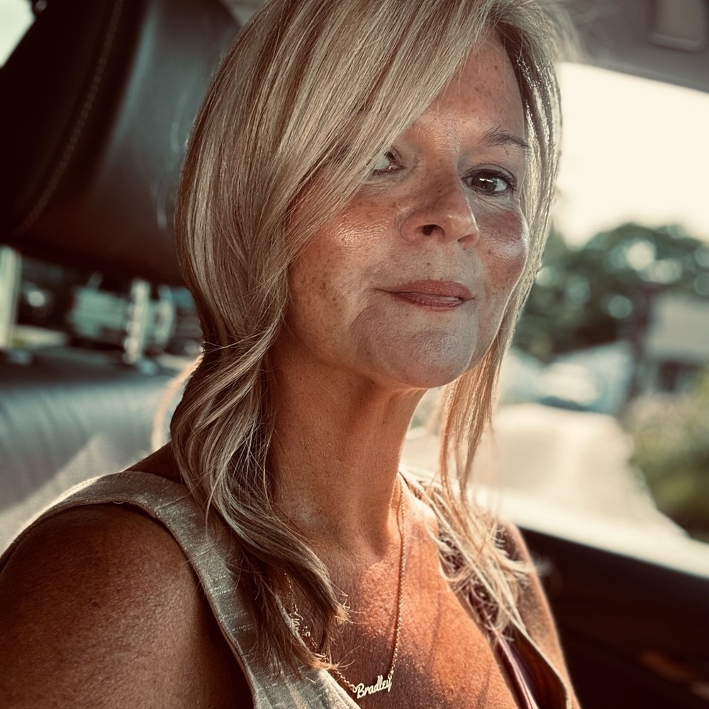 Meet your Posher, Kelly